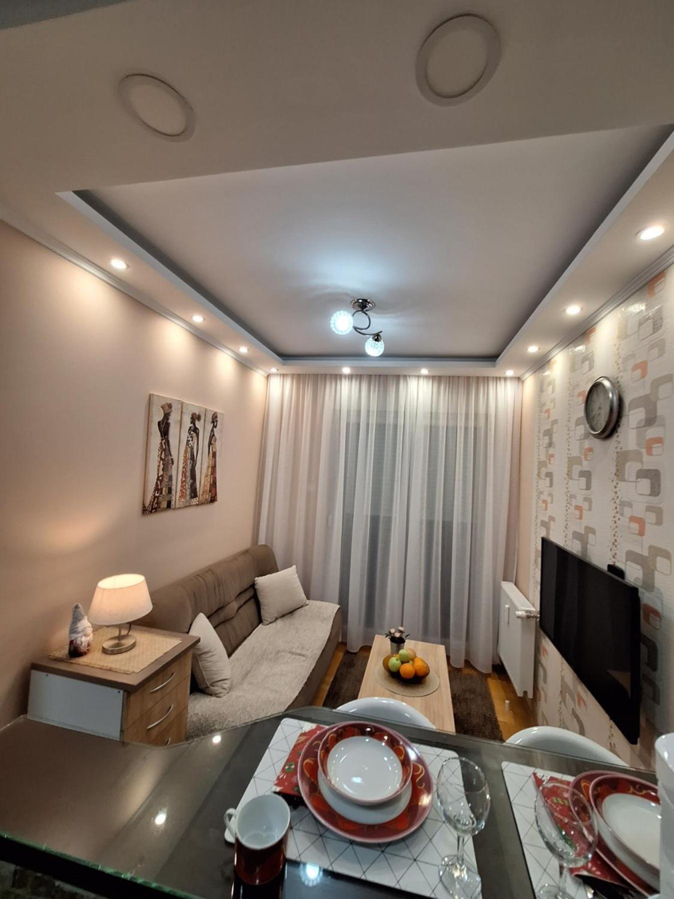 Lux Apartment Sanja 1 Subotica Esterno foto