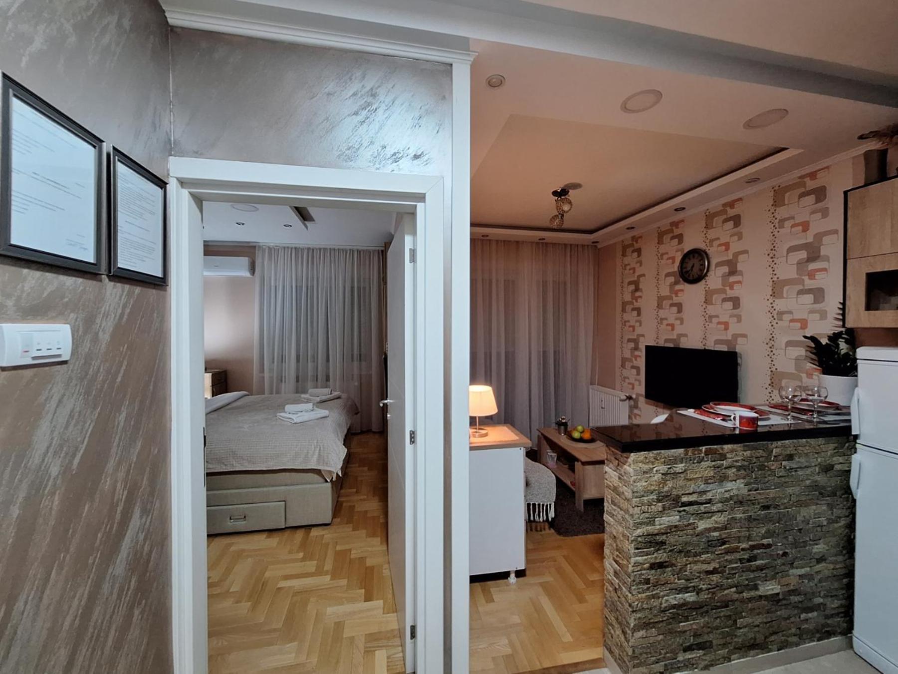 Lux Apartment Sanja 1 Subotica Esterno foto